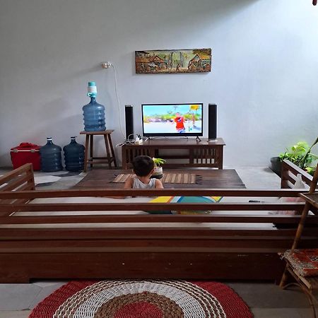 Bring In House Yogyakarta Apartamento Exterior foto