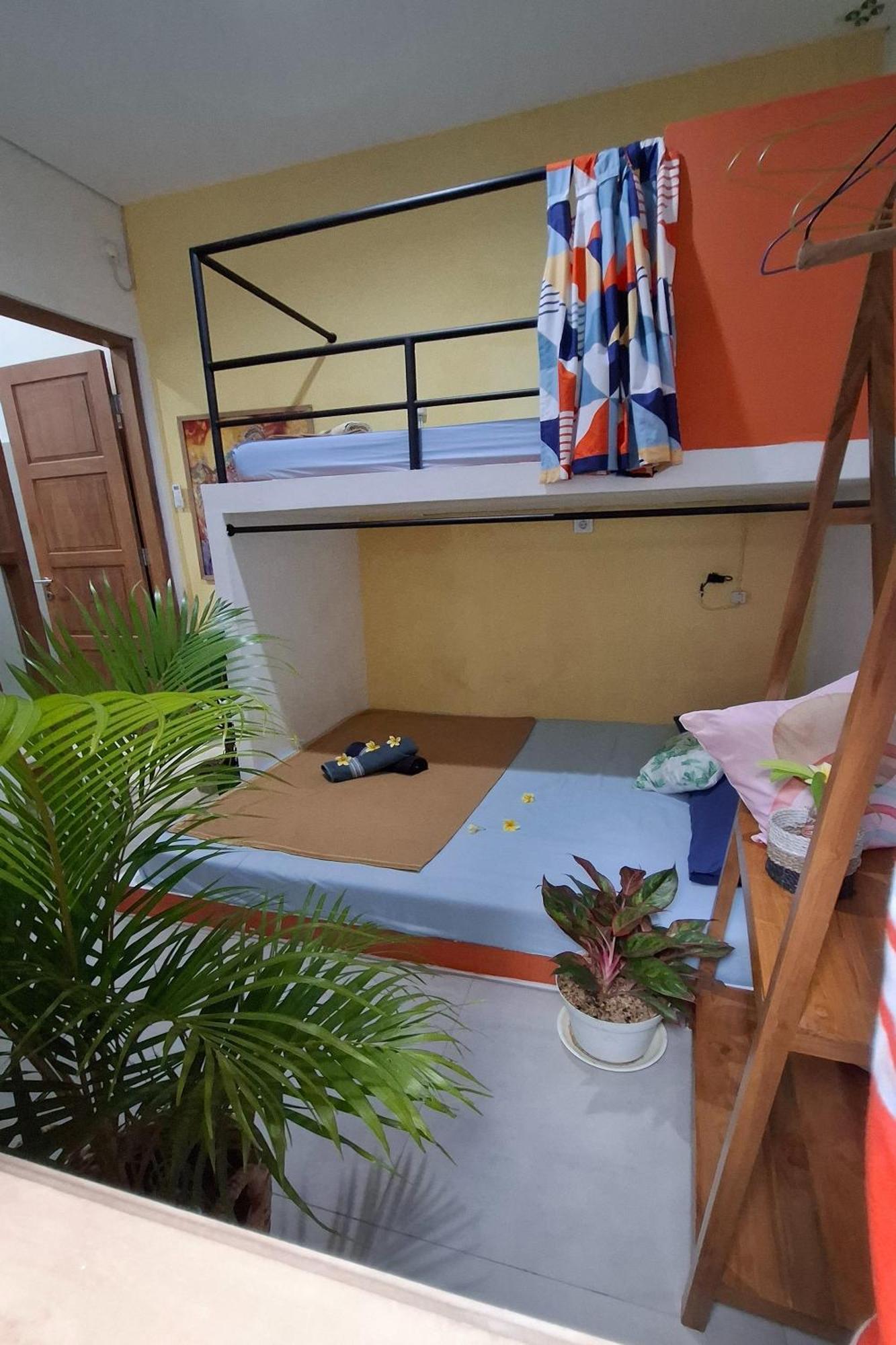 Bring In House Yogyakarta Apartamento Exterior foto
